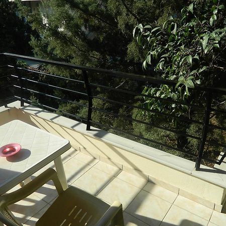 Peridromos Hotel ลีวาเดีย ภายนอก รูปภาพ